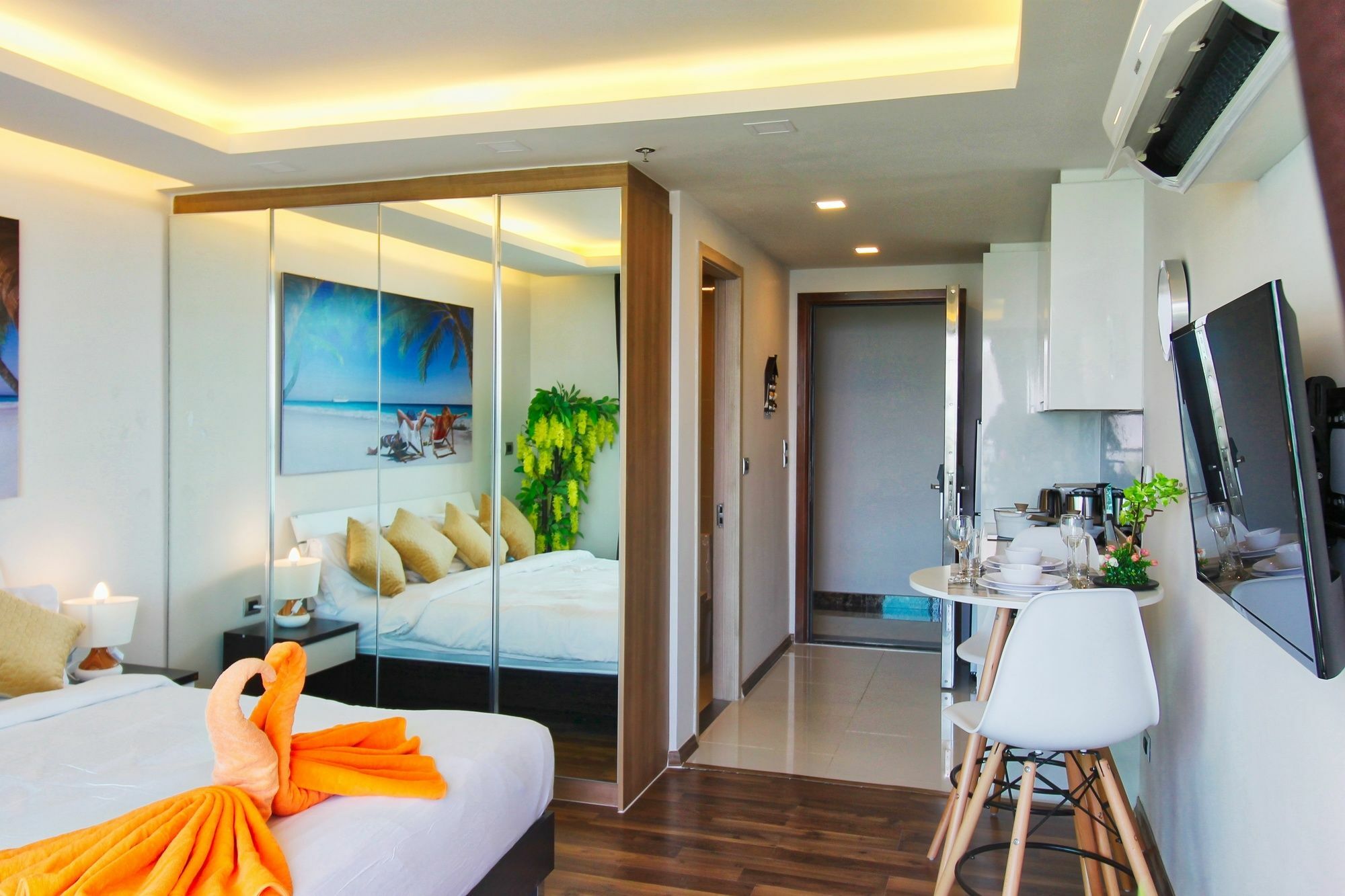 The Peak Towers Pattaya Appartement Buitenkant foto