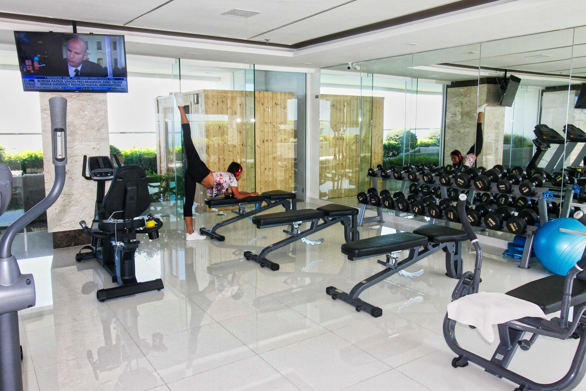 The Peak Towers Pattaya Appartement Buitenkant foto