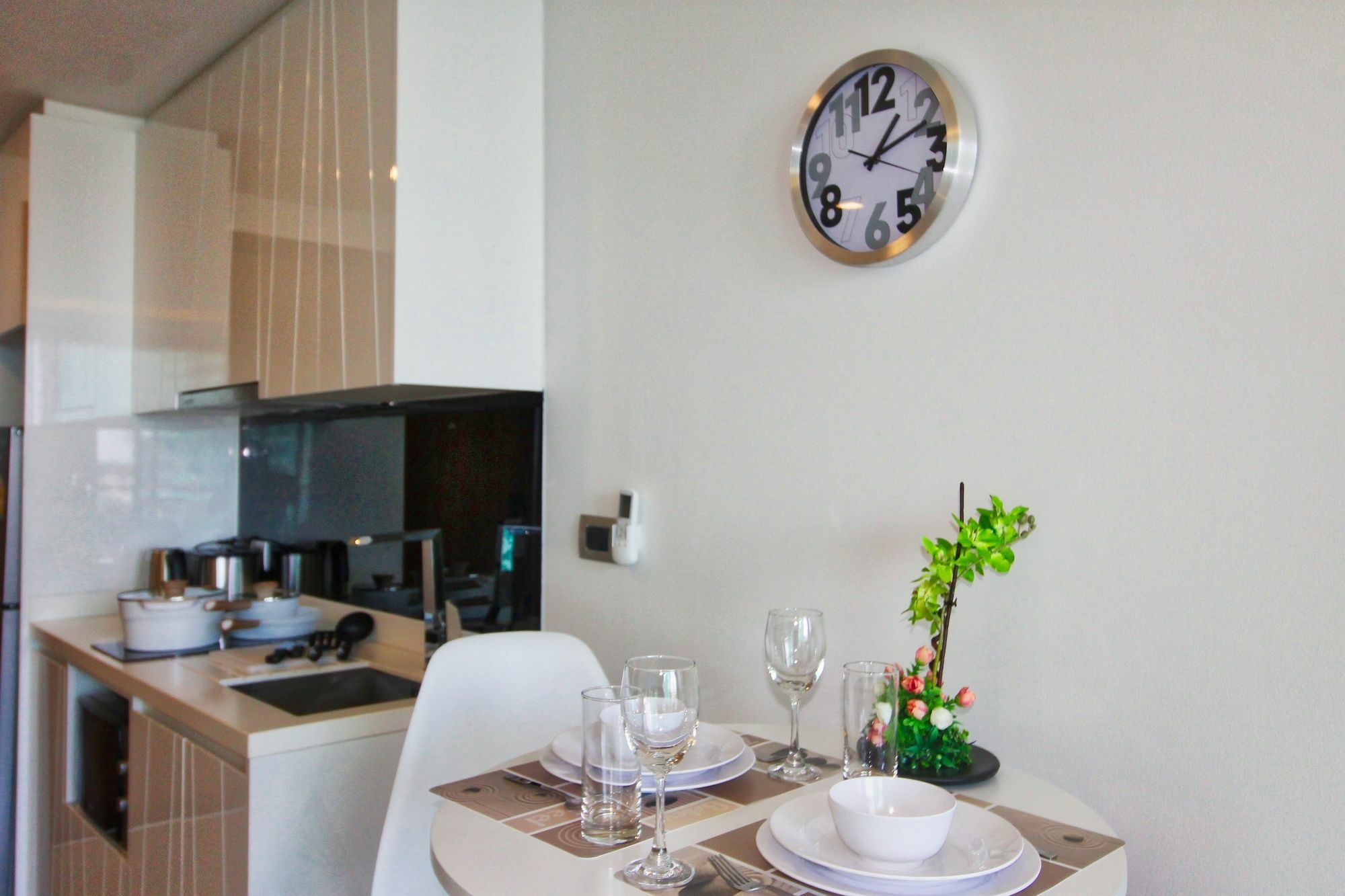 The Peak Towers Pattaya Appartement Buitenkant foto